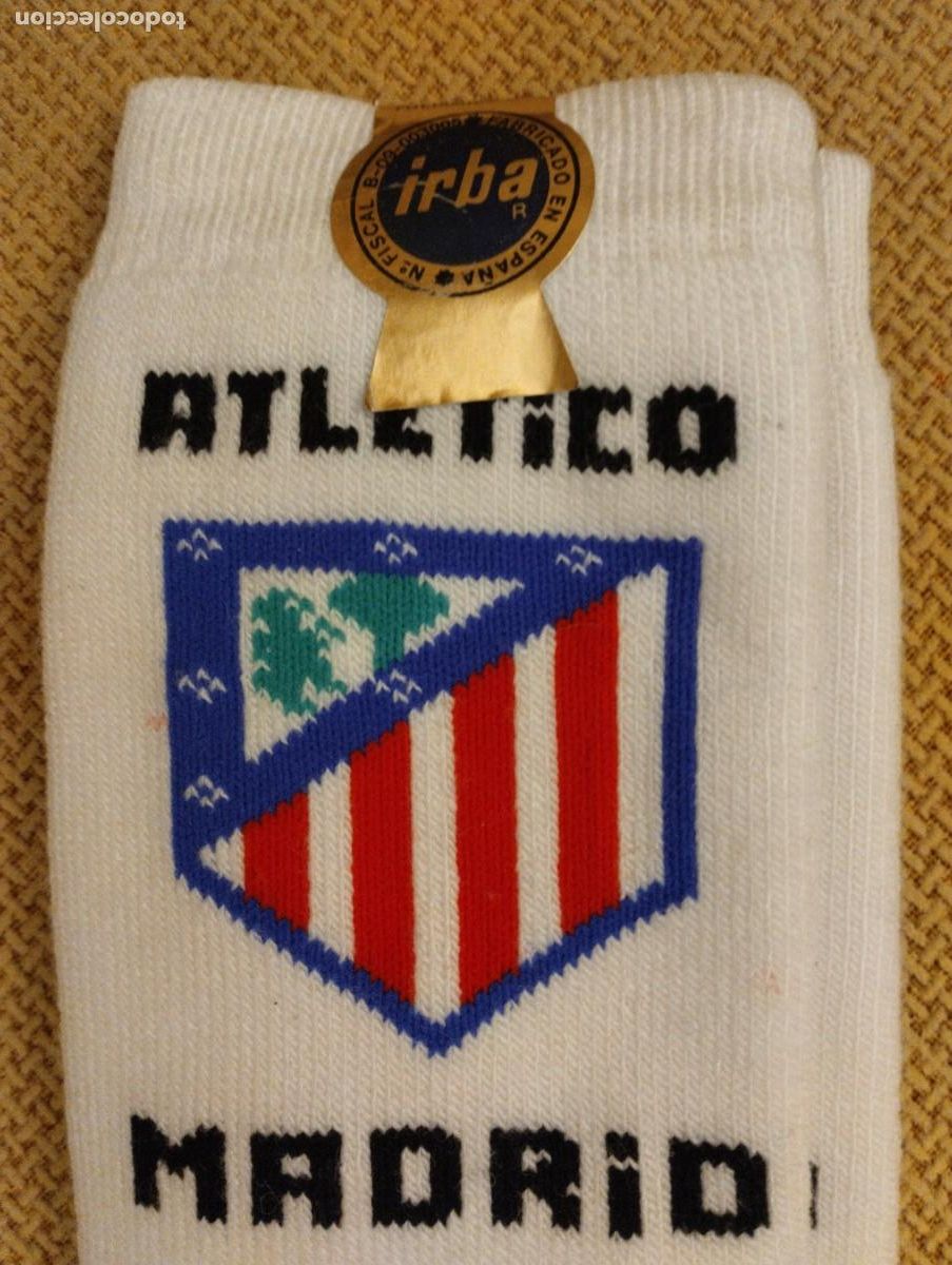 Coleccionismo deportivo: Calcetines antiguos Atl&eacute;tico Madrid - Foto 2