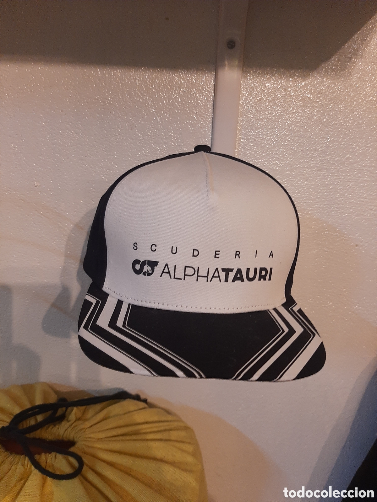 Coleccionismo deportivo: Gorra oficial Scuderia Alpha Tauri - Foto 1