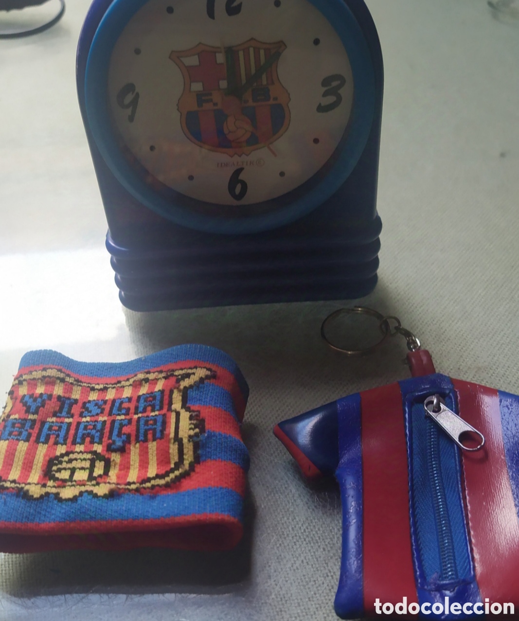 Coleccionismo deportivo: Lote art&iacute;culos del Bar&ccedil;a - Foto 1