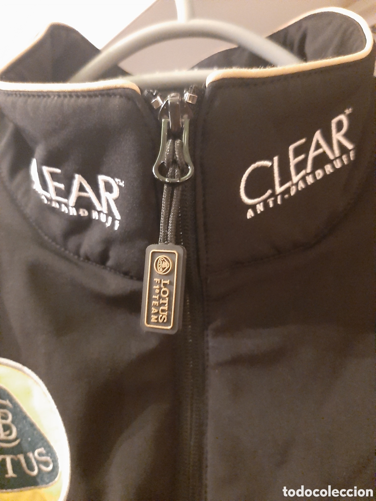 Coleccionismo deportivo: Chaqueta softshell oficial Lotus F1 Team - Foto 4