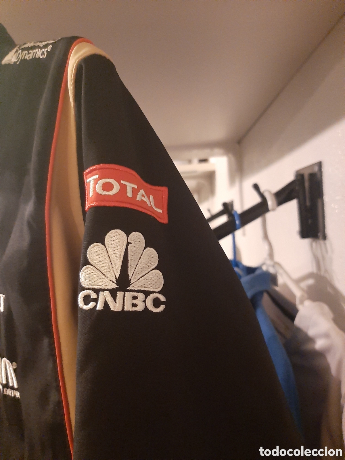 Coleccionismo deportivo: Chaqueta softshell oficial Lotus F1 Team - Foto 6