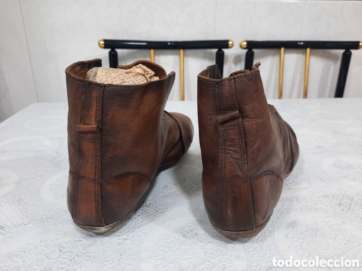 Coleccionismo deportivo: Botas de f&uacute;tbol antiguas 1900 1930 - Foto 8