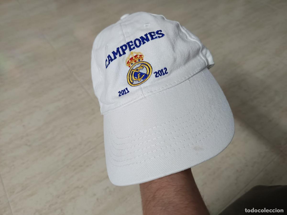 Coleccionismo deportivo: GORRA REAL MADRID GANADOR LIGA 2011-2012 - Foto 11