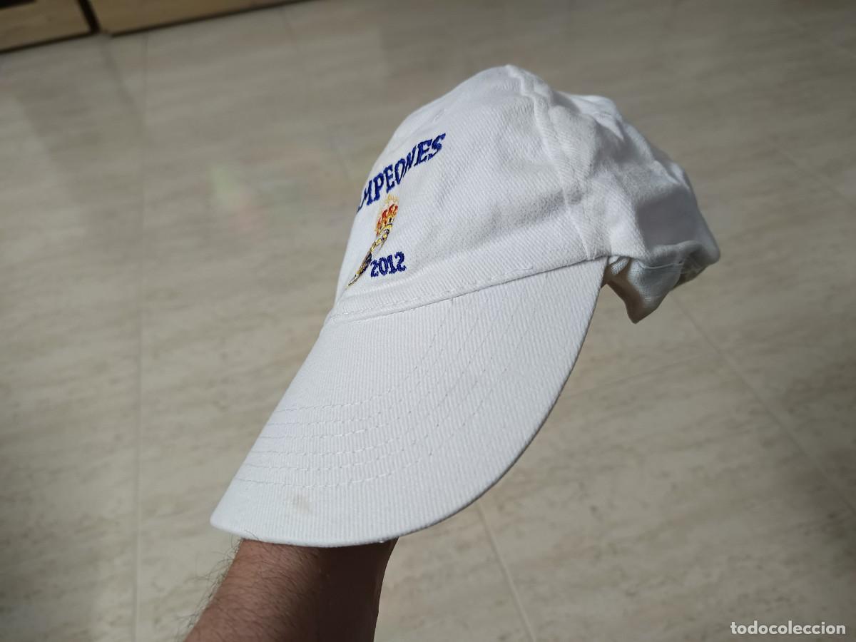 Coleccionismo deportivo: GORRA REAL MADRID GANADOR LIGA 2011-2012 - Foto 12