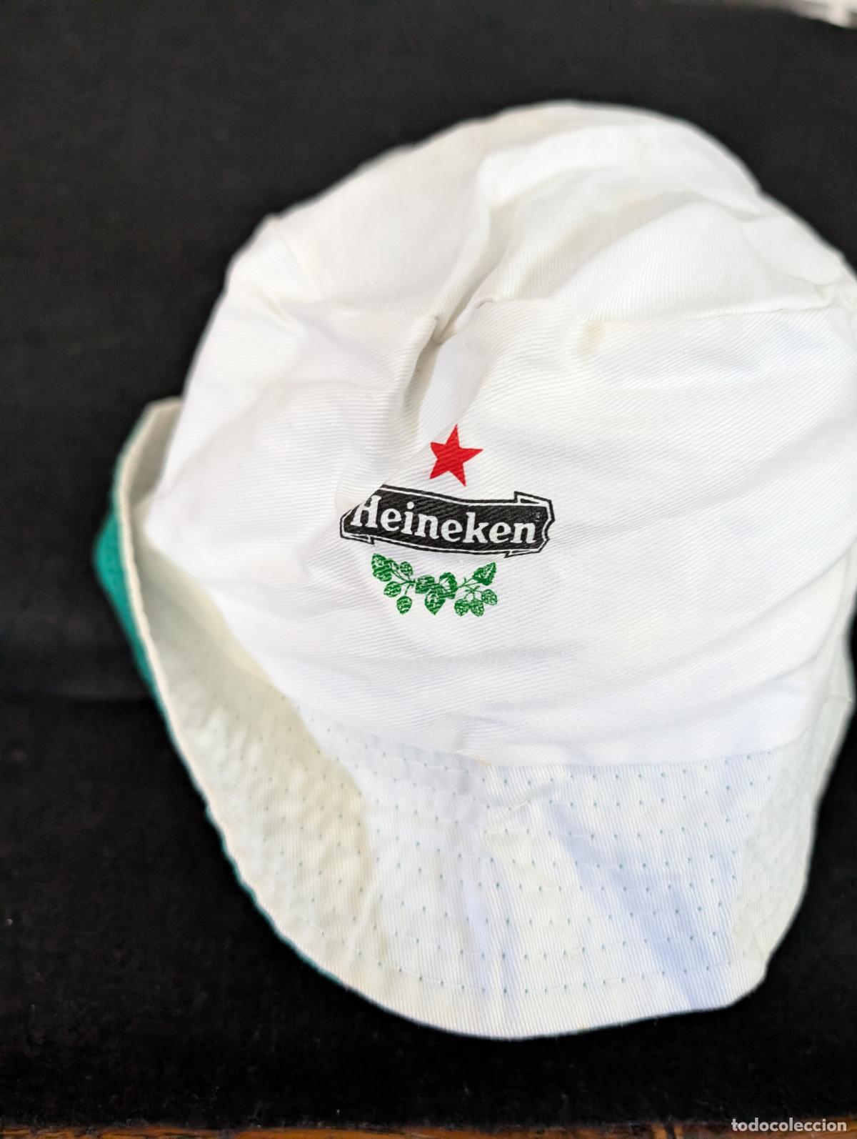 Coleccionismo deportivo: GORRA SIN VISERA DE HEINEKEN. FILO EN VERDE. - Foto 1