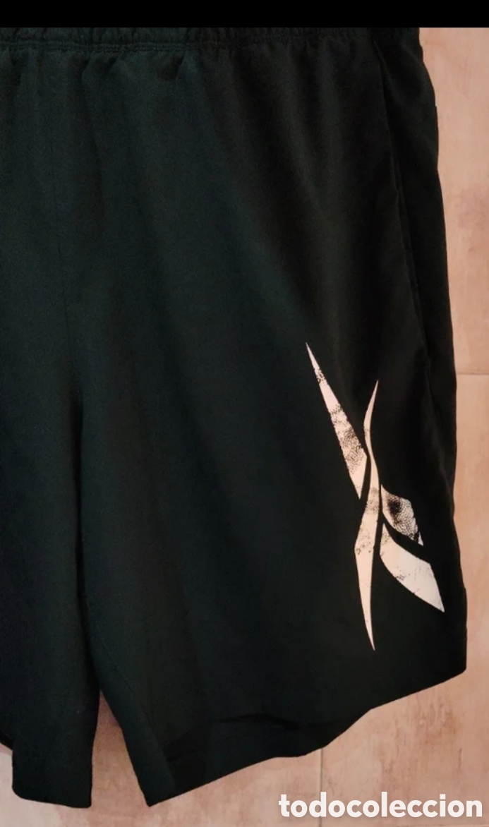 Coleccionismo deportivo: Pantal&oacute;n de deportes Reebok. Verde. - Foto 2
