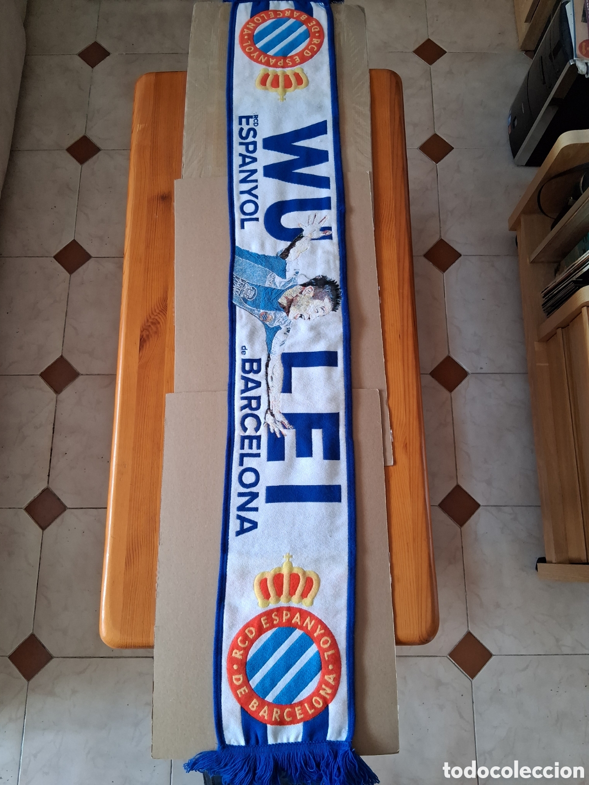 Coleccionismo deportivo: RCD ESPANYOL . WU LEI. BUFANDA. - Foto 2