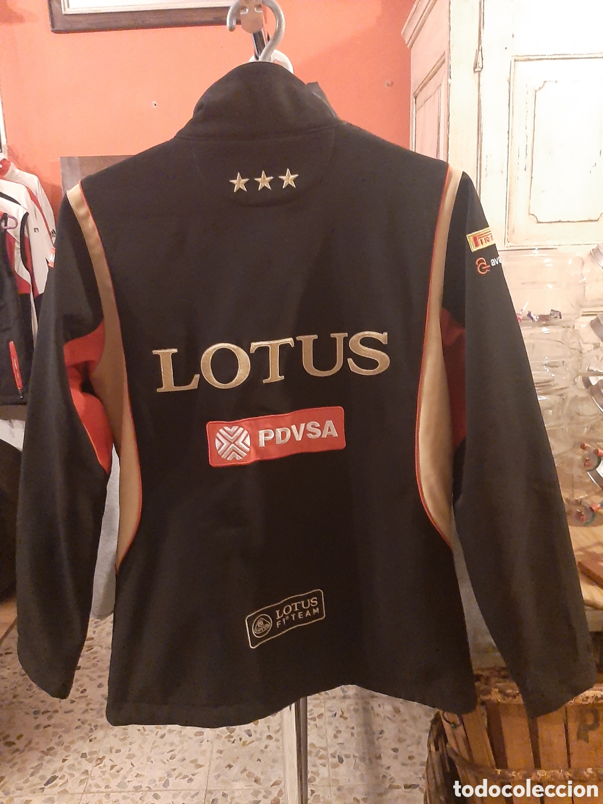 Coleccionismo deportivo: Chaqueta softshell oficial Lotus F1 Team - Foto 8