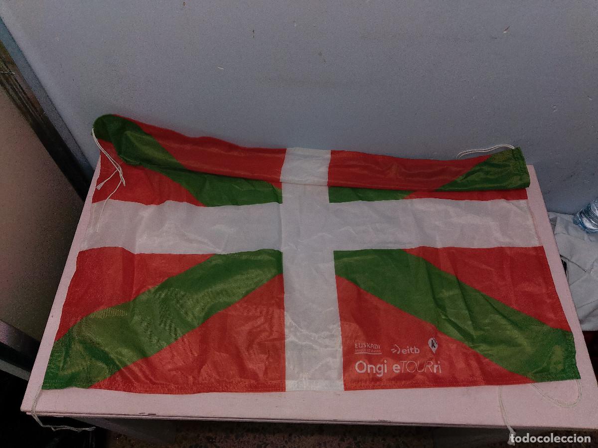 Coleccionismo deportivo: Ikurri&ntilde;a Euskadi bandera flag - Foto 1