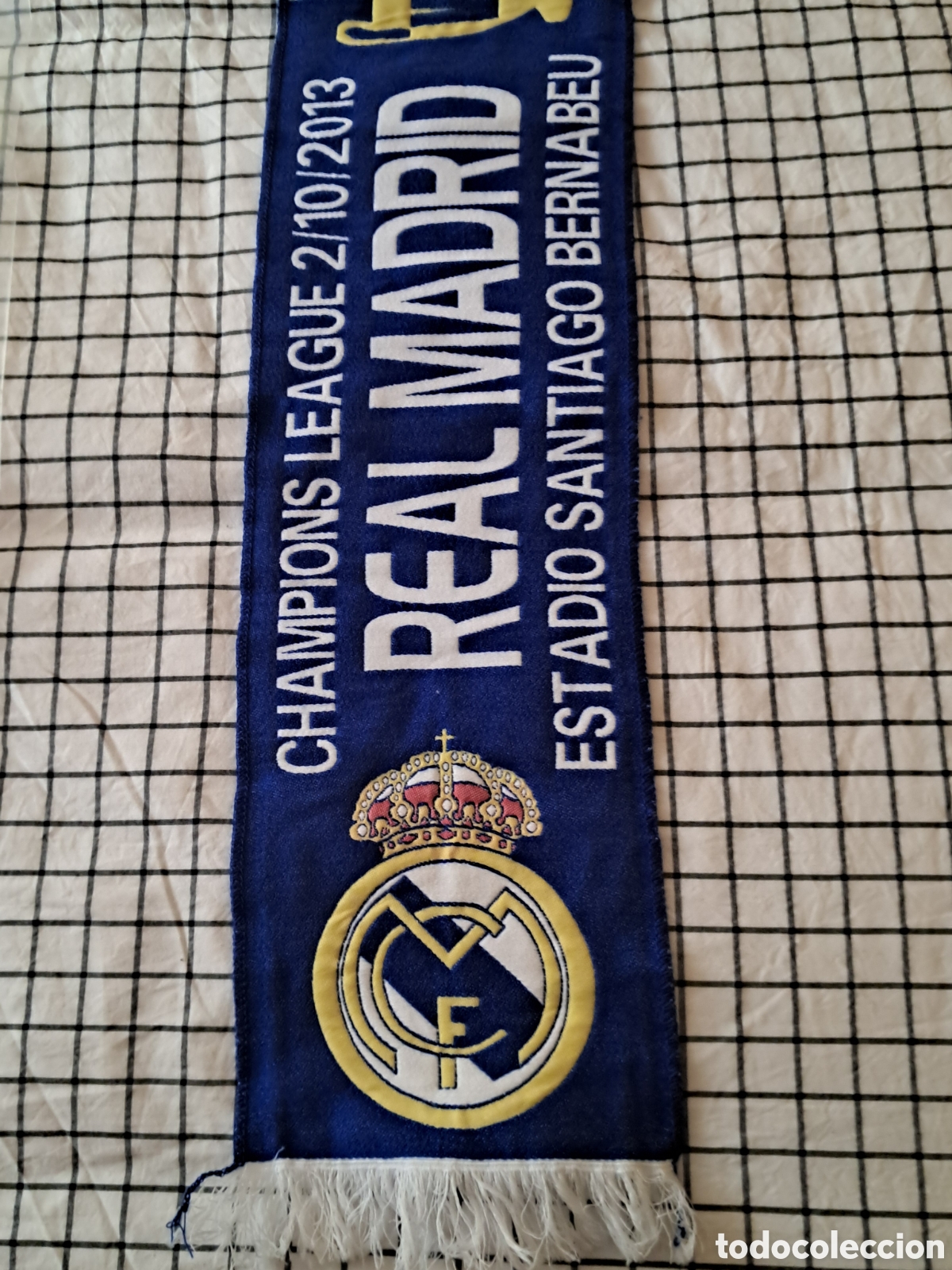 Coleccionismo deportivo: Bufanda Champions Real Madrid-Copenhage m&aacute;s gorra baloncesto 1995 - Foto 3