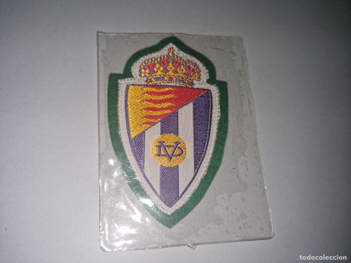 Coleccionismo deportivo: ESCUDO O PARCHE BORDADO DEL REAL VALLADOLID CF - Foto 1