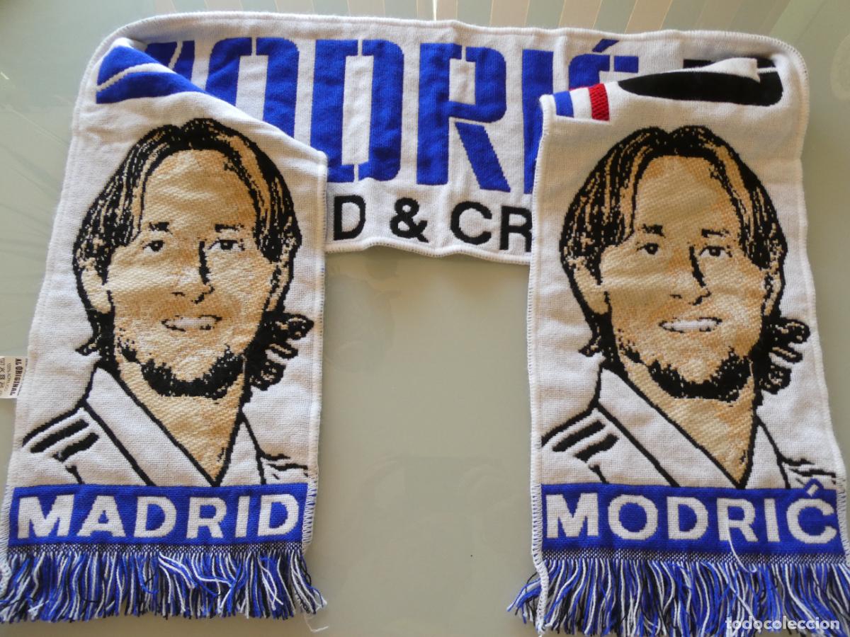 Coleccionismo deportivo: BUFANDA DE F&Uacute;TBOL. JUGADOR LUKA MODRIC. REAL MADRID CF Y SELECCI&Oacute;N CROACIA. 120GR