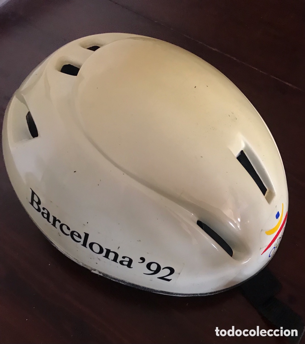 Coleccionismo deportivo: Casco Voluntarios Ol&iacute;mpicos Barcelona 92 - Foto 1