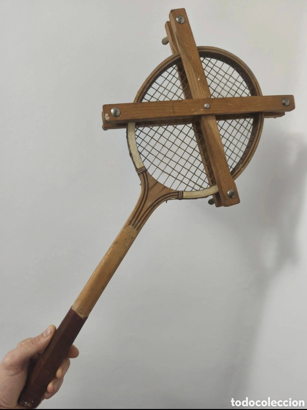 Coleccionismo deportivo: Raqueta de Tenis Vintage de Madera con Prensa Original