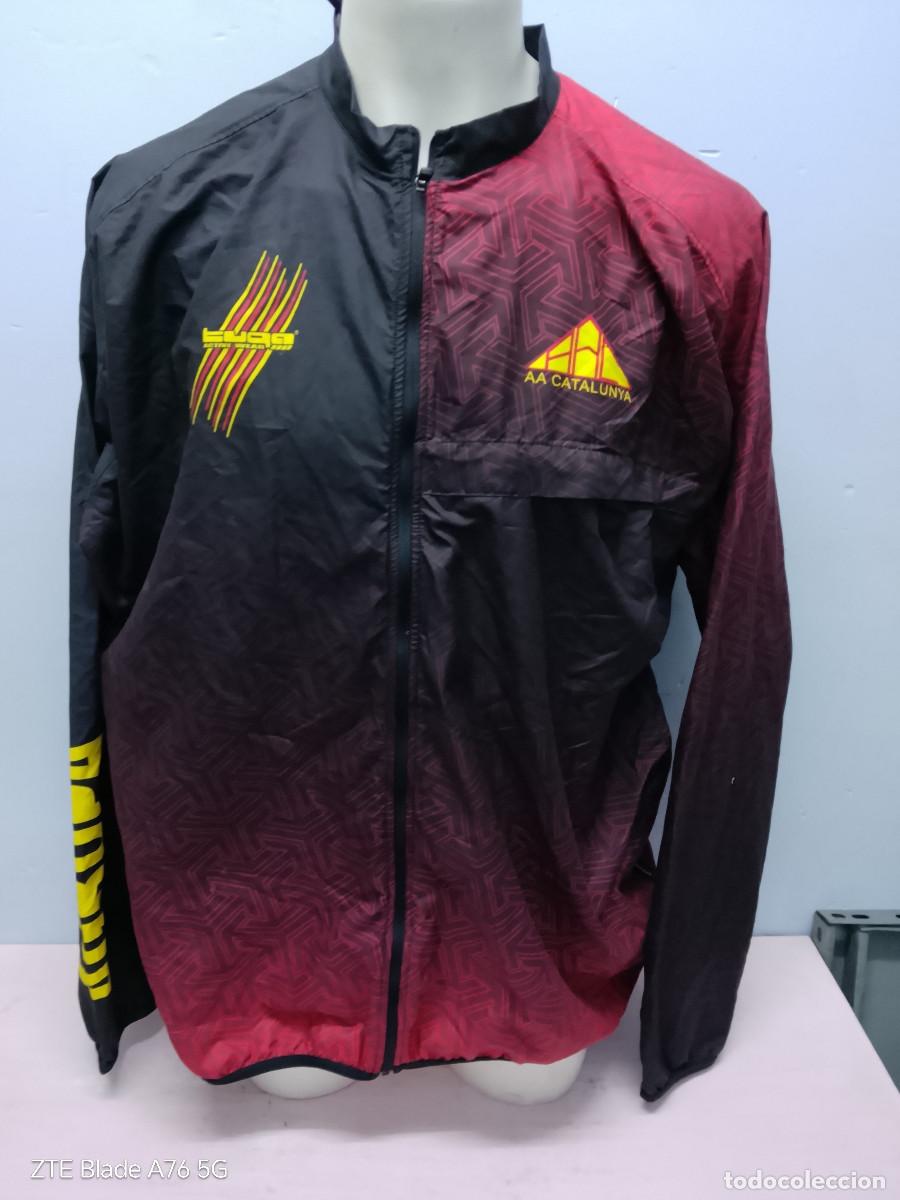 Coleccionismo deportivo: Atletismo chaqueta cortavientos Catalunya seleccion Athletics Catalonia jacket xl 72cts