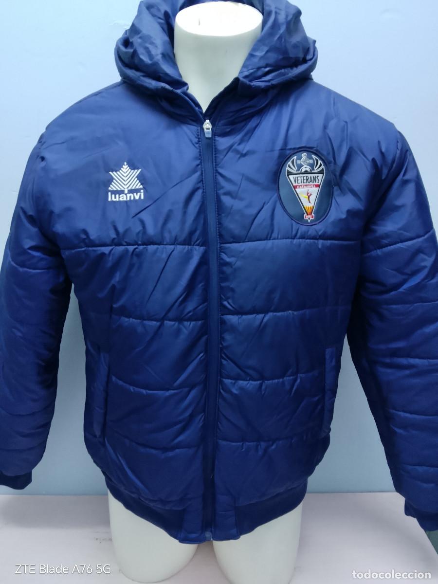 Coleccionismo deportivo: Veterans de Catalunya chaqueta plumon futbol football jacket catalana L 65cts