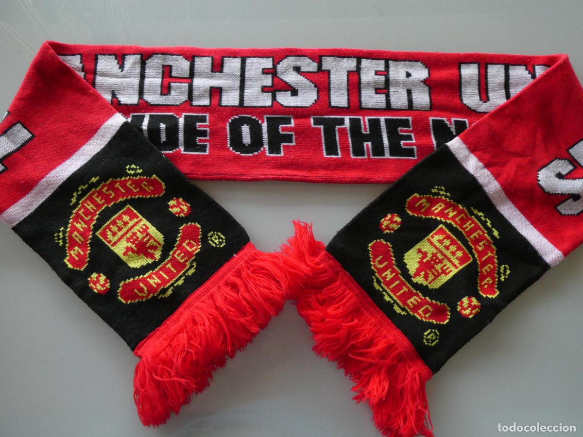 Coleccionismo deportivo: BUFANDA DE F&Uacute;TBOL. MANCHESTER UNITED INGLATERRA OLD TRAFFORD TEATRO DE LOS SUE&Ntilde;OS. 190GR
