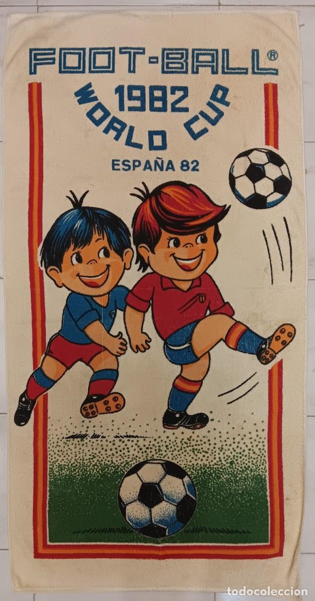 Collectionnisme sportif: ANTIGUA TOALLA DE PLAYA MUNDIAL DE FUTBOL ESPA&Ntilde;A 82 VINTAGE