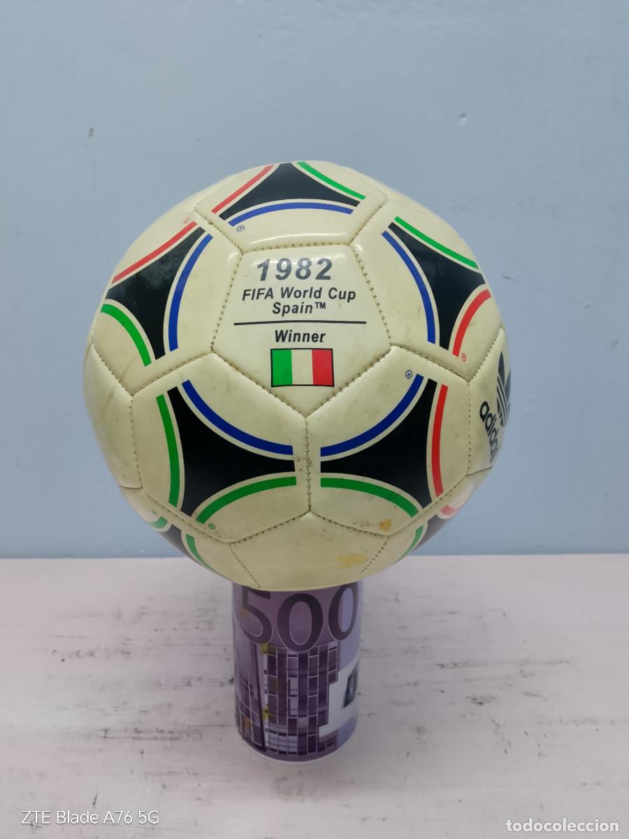 Coleccionismo deportivo: Adidas Tango Espa&ntilde;a de la Copa Mundial de la FIFA 1982 ball football futbol