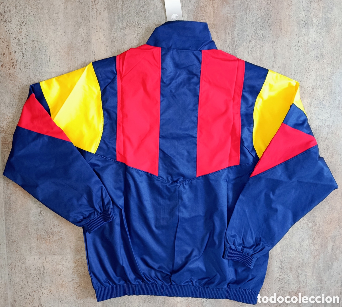 Coleccionismo deportivo: Chaqueta Selecci&oacute;n Espa&ntilde;ola Nueva - Foto 2