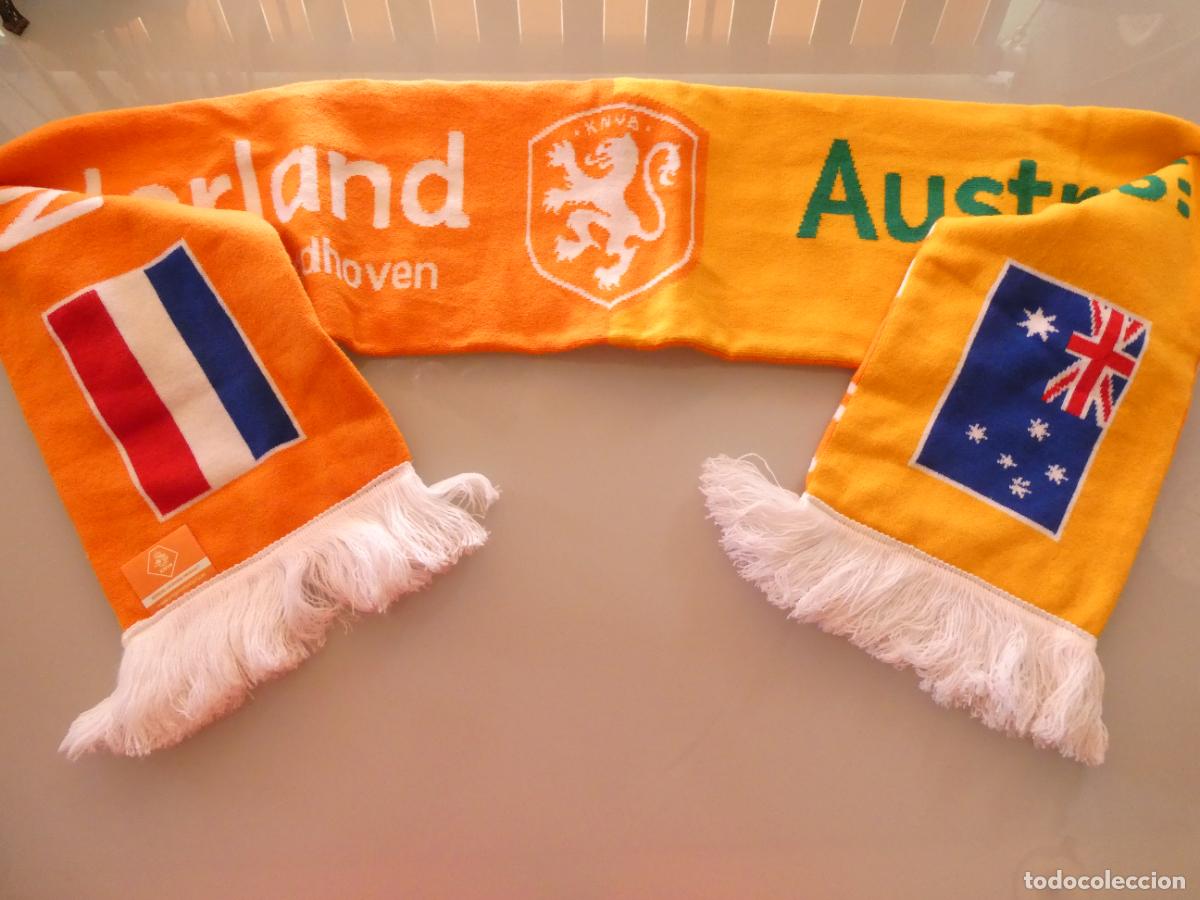 Coleccionismo deportivo: BUFANDA DE F&Uacute;TBOL. PARTIDO AMISTOSO FEMENINO A&Ntilde;O 2019 HOLANDA PA&Iacute;SES BAJOS VS AUSTRALIA. 190GR