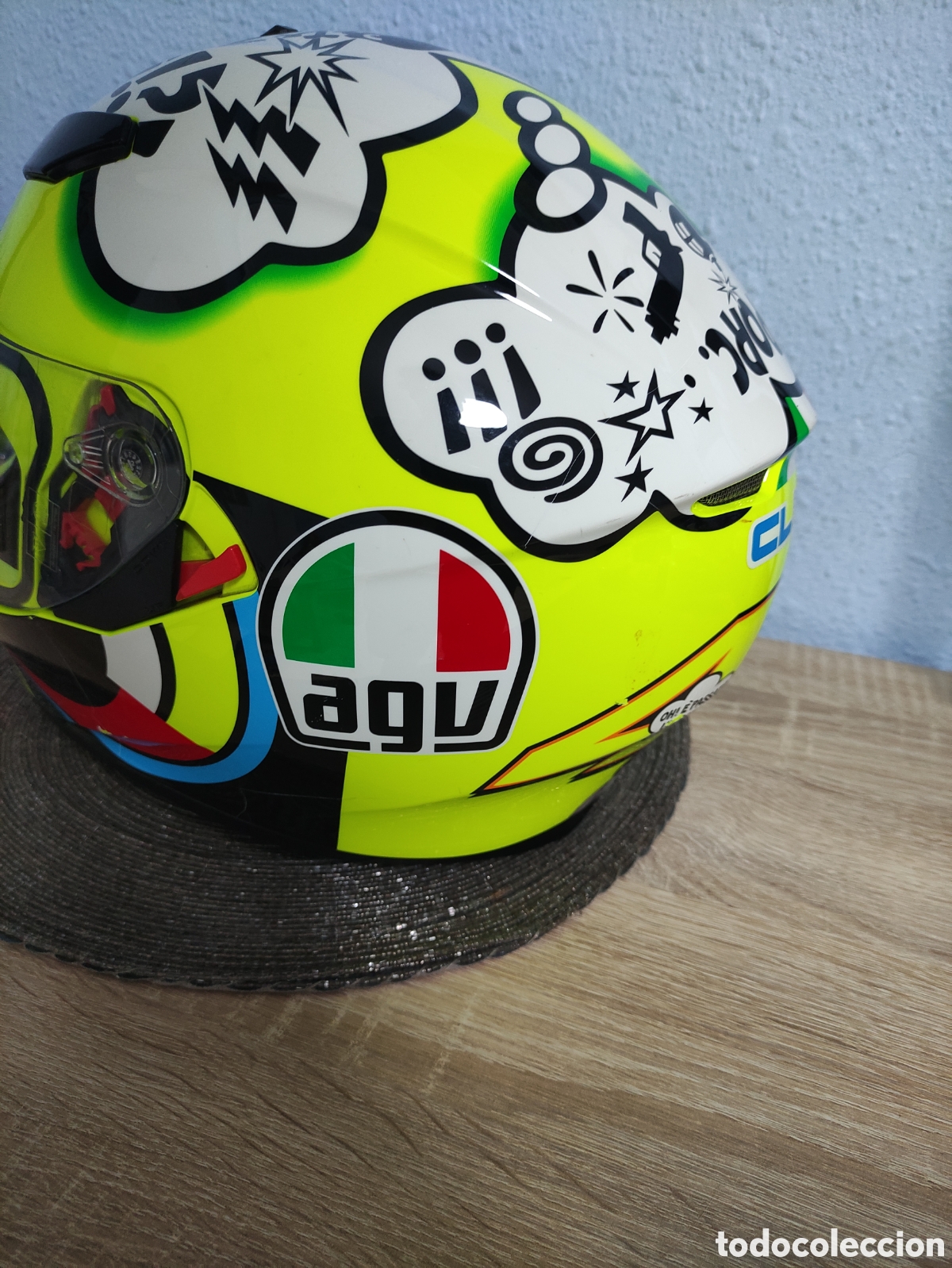 Coleccionismo deportivo: Casco moto r&eacute;plica Valentino Rossi - Foto 4
