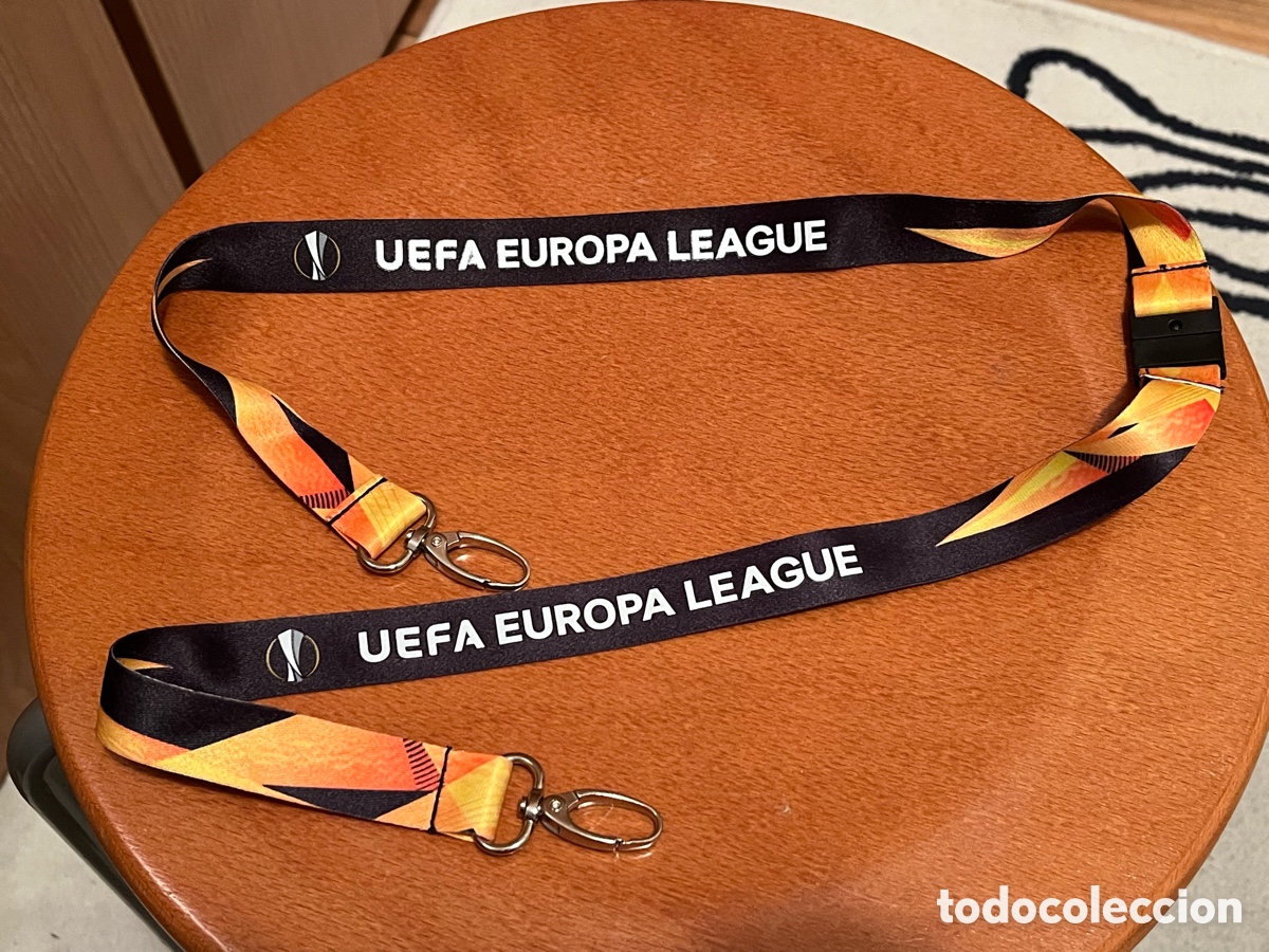 Coleccionismo deportivo: Colgante oficial de acreditaci&oacute;n UEFA EUROPA LEAGUE. F&uacute;tbol. Temporada 18/19 Season. Official