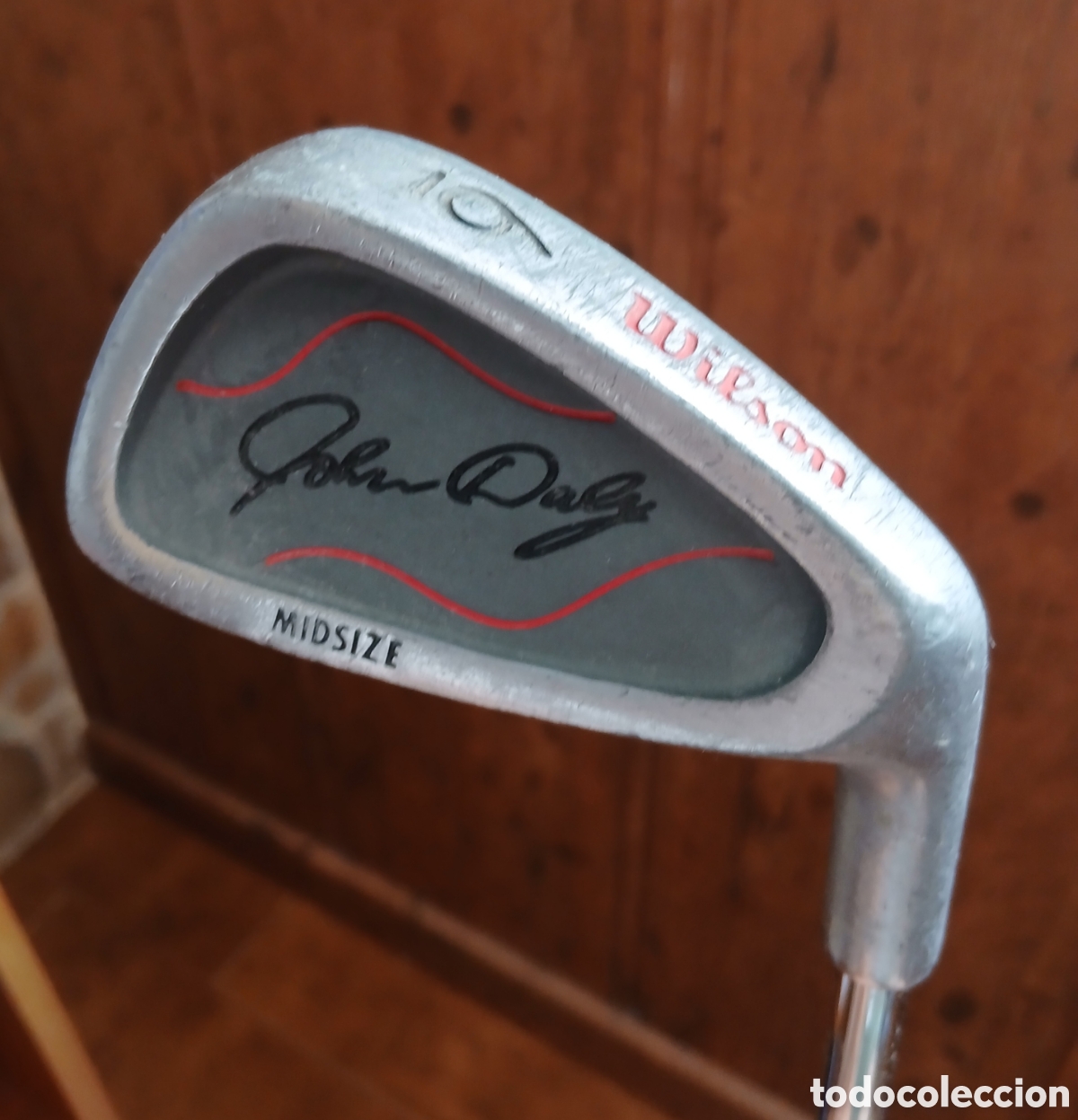 Coleccionismo deportivo: Palo Golf Wilson 9 firmado John Daly