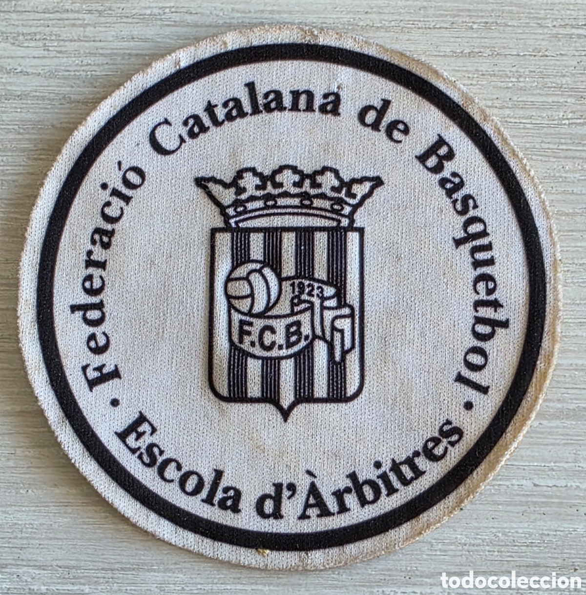 Coleccionismo deportivo: Parche Escola d' &Agrave;rbitres Federaci&oacute; Catalana de Basquetbol - Baloncesto