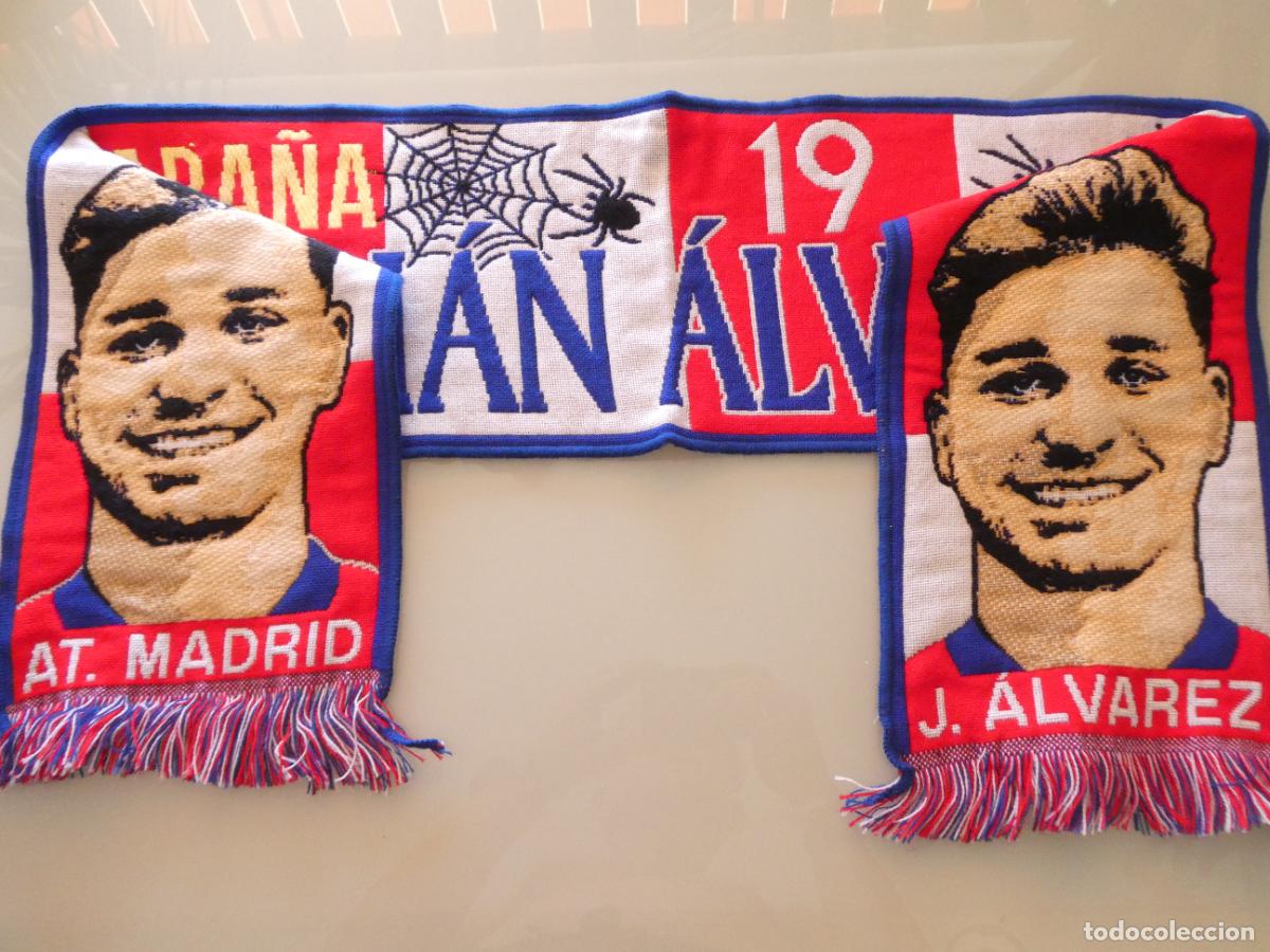 Coleccionismo deportivo: BUFANDA DE F&Uacute;TBOL. JUGADOR ARA&Ntilde;A JULI&Aacute;N &Aacute;LVAREZ. ATL&Eacute;TICO MADRID ARGENTINA. 140GR