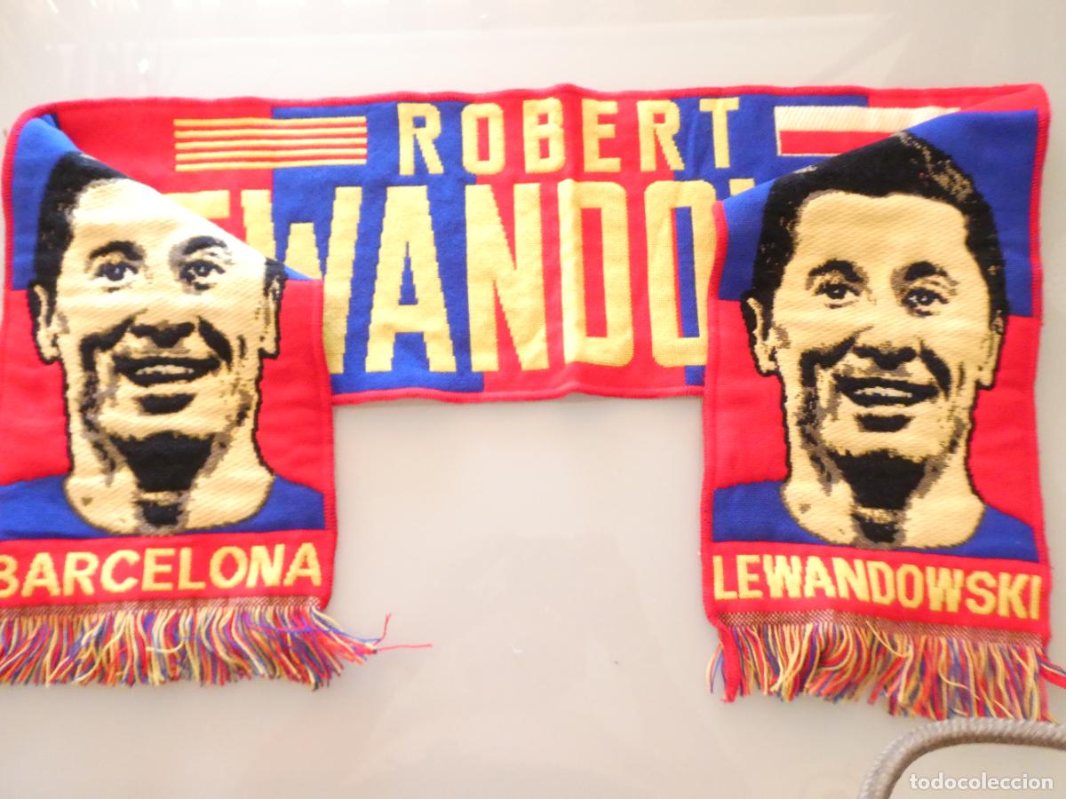 Coleccionismo deportivo: BUFANDA DE F&Uacute;TBOL. JUGADOR ROBERT LEWANDOWSKY FC BARCELONA POLONIA. 110GR