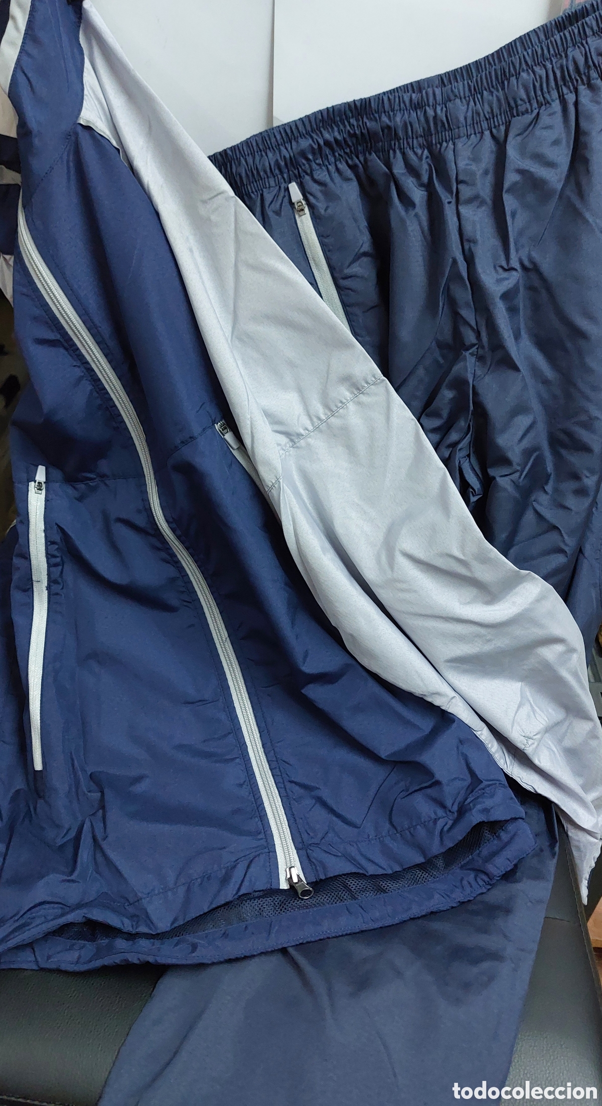 Coleccionismo deportivo: Antiguo ch&aacute;ndal azul y gris del Ejercito del Aire