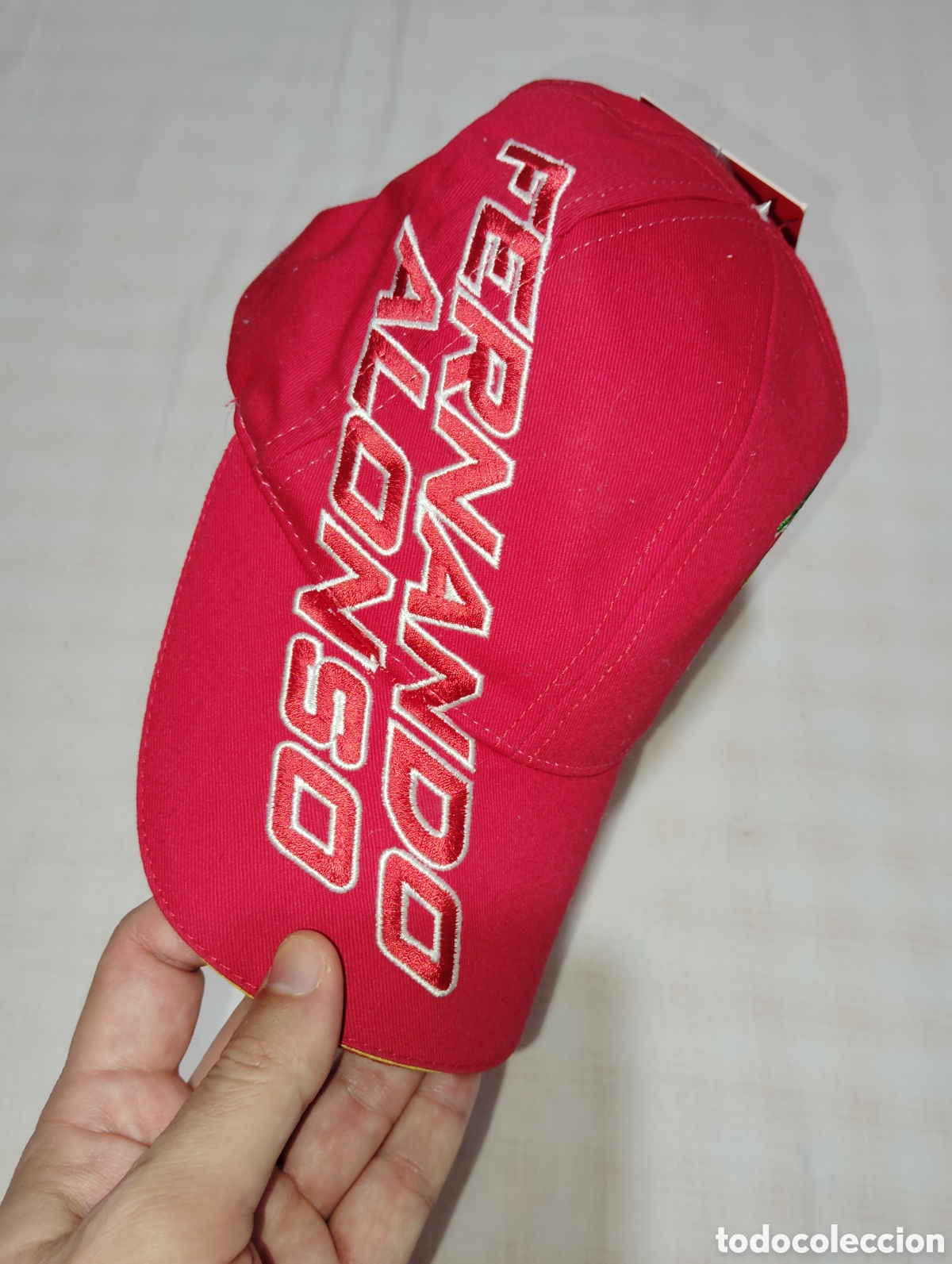 Coleccionismo deportivo: GORRA OFICIAL SCUDERIA FERRARI, EDICI&Oacute;N F. ALONSO