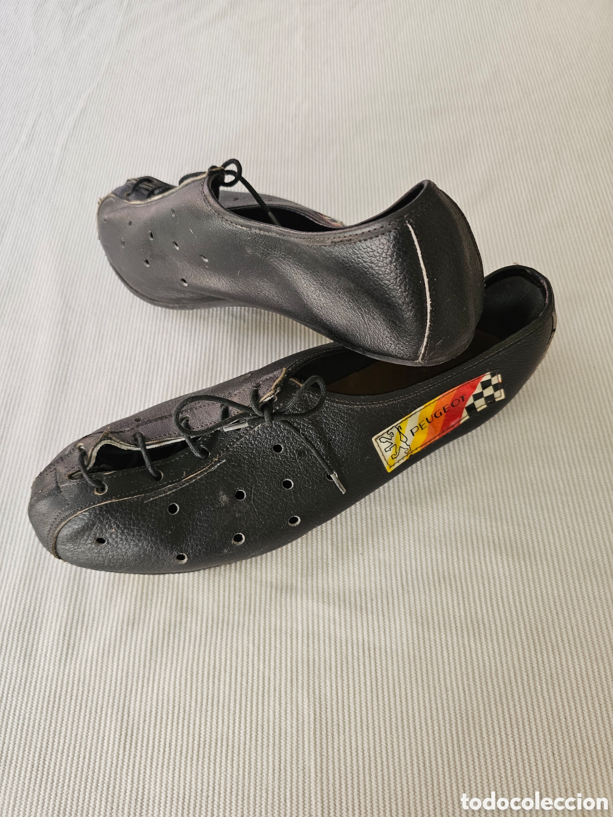 Sammelleidenschaft Sport: Zapatillas de ciclista vintage, cuero, a&ntilde;os 70-80, Peugeot