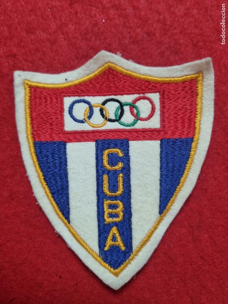Coleccionismo deportivo: ECUDO DE TELA ANTIGUO EQUIPO OLIMPICO DE CUBA PARA COSER CAMISETAS PARCHE BORDADO ORIGINAL KV1