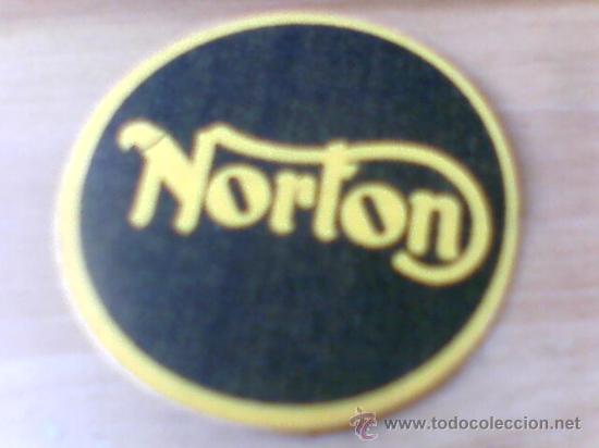Coleccionismo cromos antiguos: Cromo tela pegatina moto Norton posiblemente pastelito Cropan Phoskitos Panrico