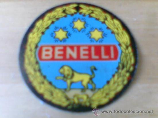 Coleccionismo cromos antiguos: Cromo tela pegatina moto Benelli posiblemente pastelito coleccion antigua Cropan Phoskitos Panrico