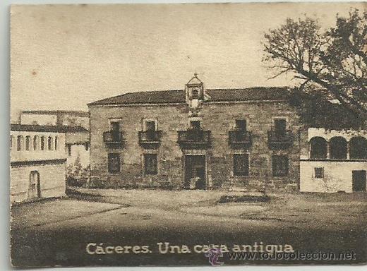Coleccionismo Cromos antiguos: POSTAL ORIGINAL DECADA DE LOS 30. CACERES. N 661. UNA CASA ANTIGUA. VER TAMA&Ntilde;O Y EXPLICACION