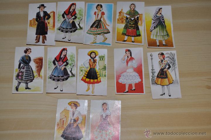 Colecionismo Cromos antigos: lote de 12 cromos TRAJES TIPICOS de editorial - AB1