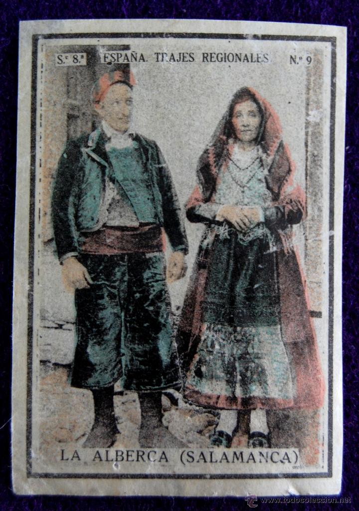 Colecionismo Cromos antigos: ANTIGUO CROMO DE LA ALBERCA (SALAMANCA). N&ordm;9. ESPA&Ntilde;A.TRAJES REGIONALES.CAJAS DE CERILLAS. A&Ntilde;OS 30.