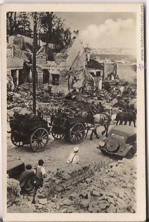 Coleccionismo Cromos antiguos: Foto - cromo 9  Divisi&oacute;n Azul. Avance de las columnas