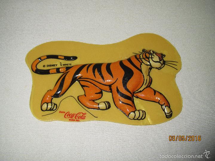 Coleccionismo cromos antiguos: Antiguo Cromo en Relieve y Adhesivo de ALADINO de DISNEY - Premium de COCA COLA de 1992