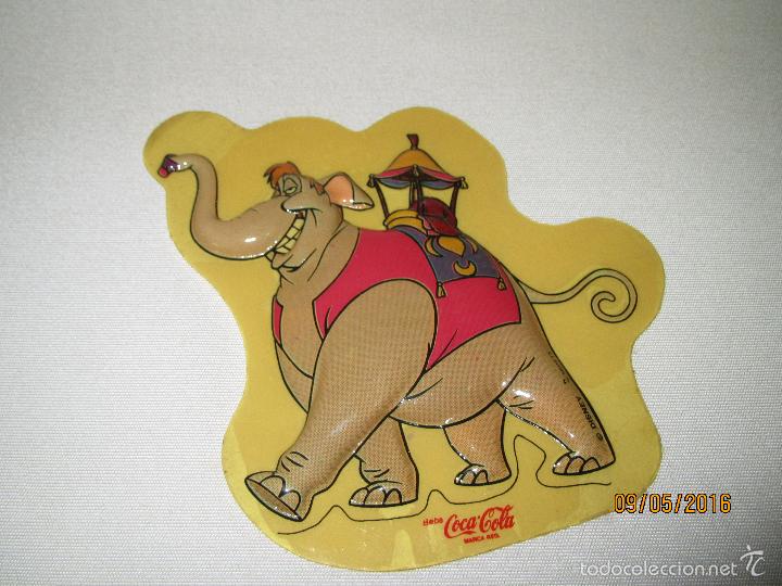 Coleccionismo cromos antiguos: Antiguo Cromo en Relieve y Adhesivo de ALADINO de DISNEY - Premium de COCA COLA de 1992