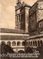 Colecionismo Cromos antigos: POSTAL ORIGINAL DECADA 1930, CACERES, GUADALUPE, CLAUSTRO DEL MONASTERIO. LEER Y VER.