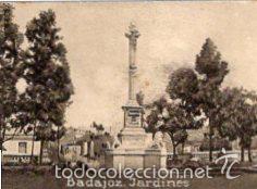 Colecionismo Cromos antigos: POSTAL ORIGINAL DECADA 1930, BADAJOZ, JARDINES. LEER, VER TAMA&Ntilde;O Y EXPLICACION.