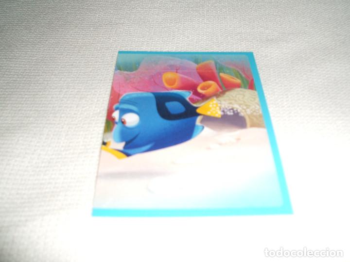 Coleccionismo cromos antiguos: Cromo n&ordm; 5 Buscando a Dory Panini, a&ntilde;o 2016 - Foto 1