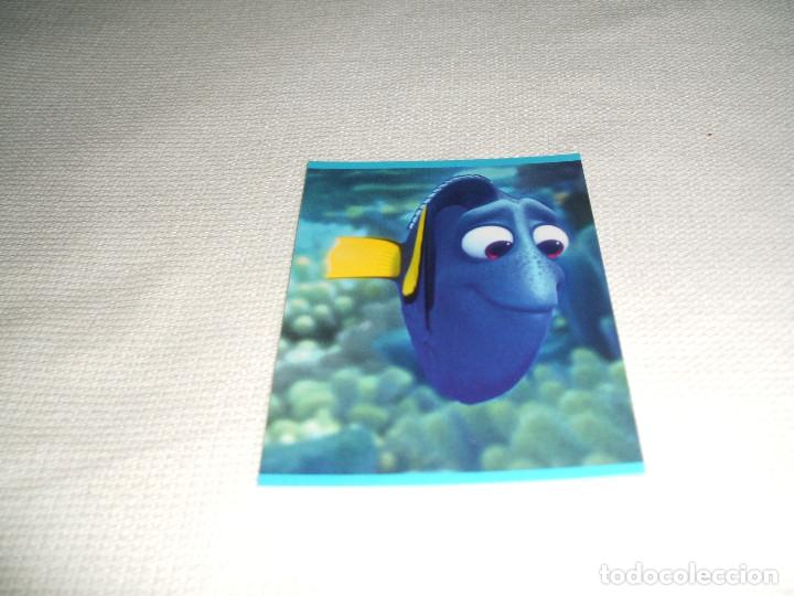 Coleccionismo cromos antiguos: Cromo n&ordm; 33 Buscando a Dory Panini, a&ntilde;o 2016 - Foto 1