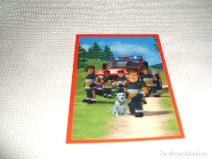 Coleccionismo cromos antiguos: Cromo n&ordm; 26 Sam el bombero, Panini, a&ntilde;o 2016 - Foto 1