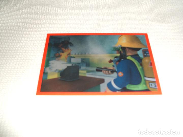 Coleccionismo cromos antiguos: Cromo n&ordm; 105 Sam el bombero, Panini, a&ntilde;o 2016 - Foto 1