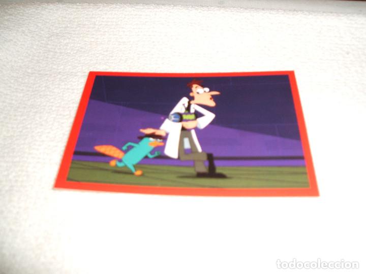 Coleccionismo cromos antiguos: Cromo n&ordm; 57 Phineas y Ferb de Panini, a&ntilde;o 2012 - Foto 1